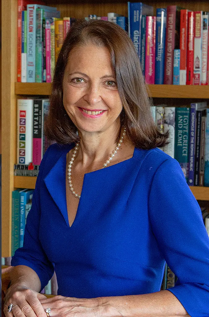 Dr Monique Hope-Ross